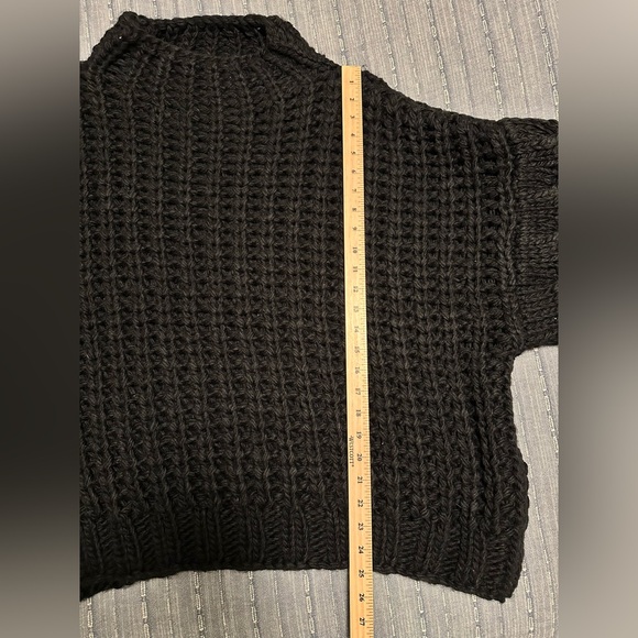NWOT POL Chunky Knit Boxy Black Short-Sleeved Sweater - POL S fits up to 1-2X - Picture 7 of 9